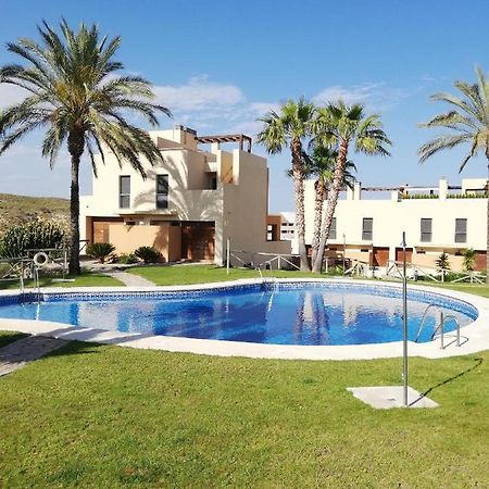 Bajo Con Jardin Propio En Valle Del Este Golf!! 베라 외부 사진