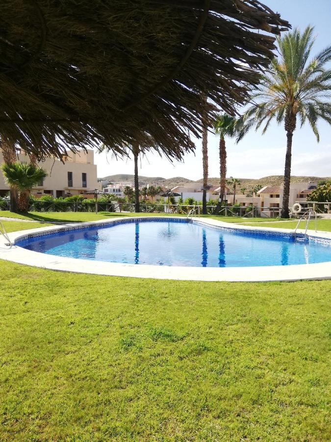 Bajo Con Jardin Propio En Valle Del Este Golf!! 베라 외부 사진