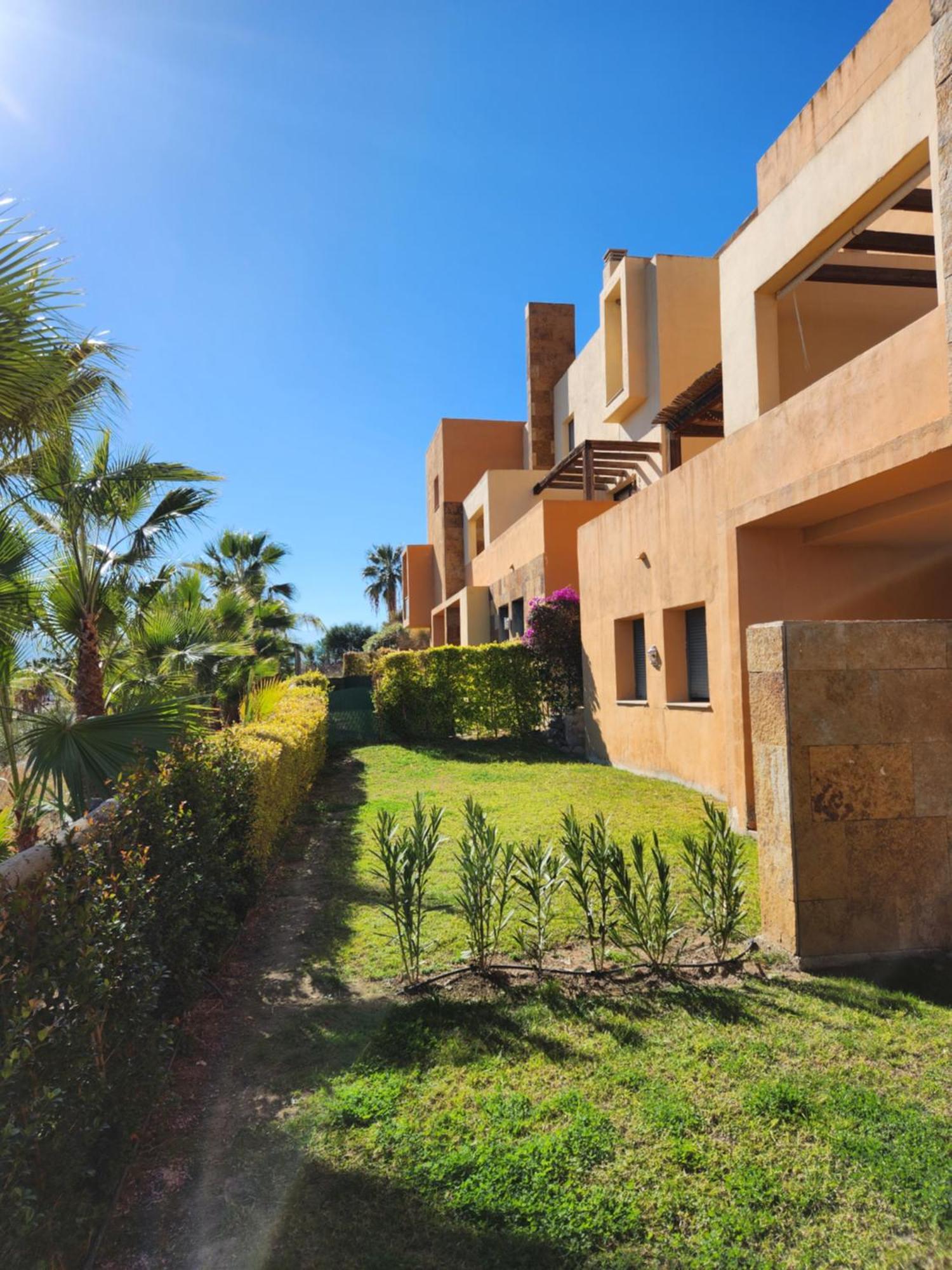 Bajo Con Jardin Propio En Valle Del Este Golf!! 베라 외부 사진